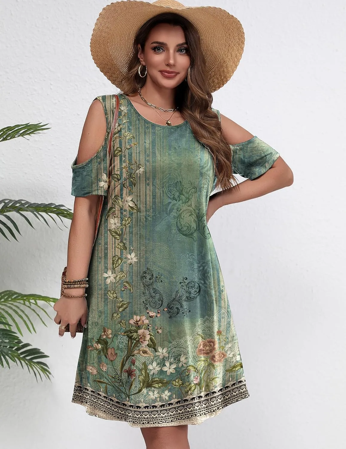 IN'VOLAND Women's Plus Size Summer Dress Short Sleeve Beach Floral Crew Neck Casual Mini Dresses with Pockets