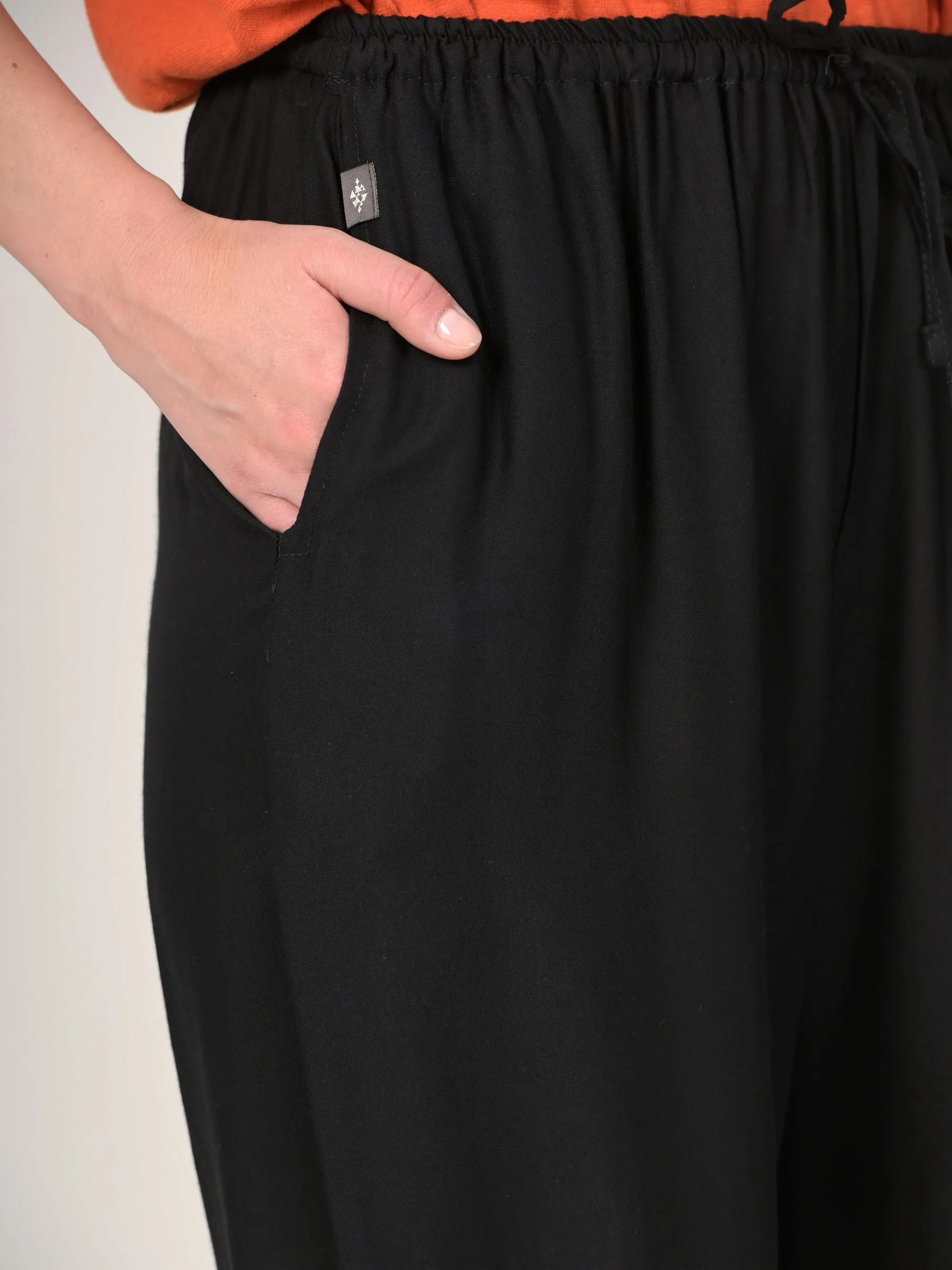 The Jogger - Plain Colour